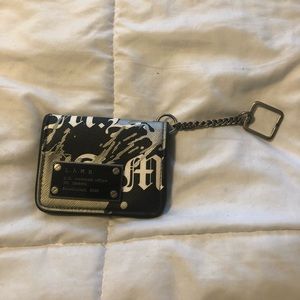 L.A.M.B wallet